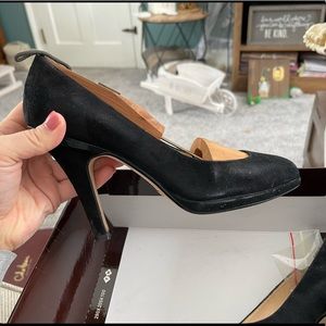 Cole Haan black suede heels